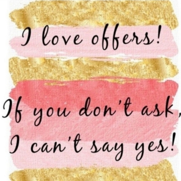 Elegant Infinity Heart Pendant Necklace Gold - Picture 5 of 5